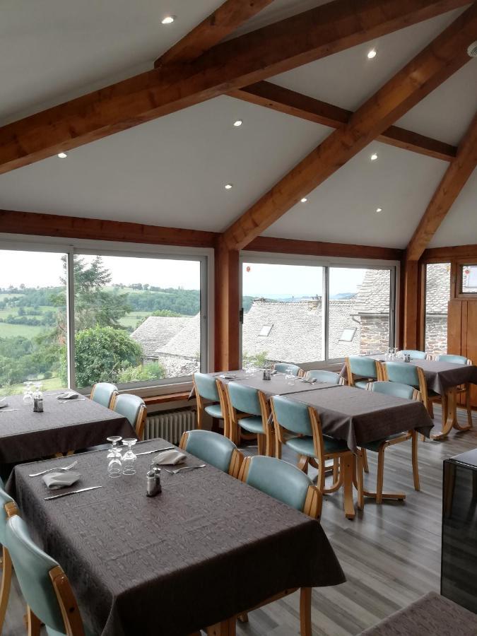 Hotel Moderne Prades-d'Aubrac Екстериор снимка