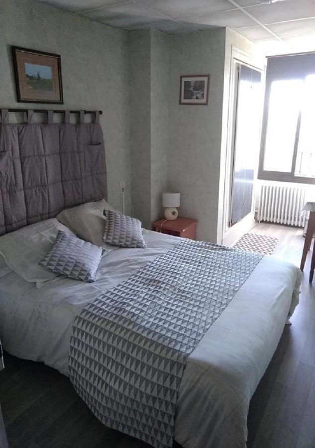 Hotel Moderne Prades-d'Aubrac Екстериор снимка