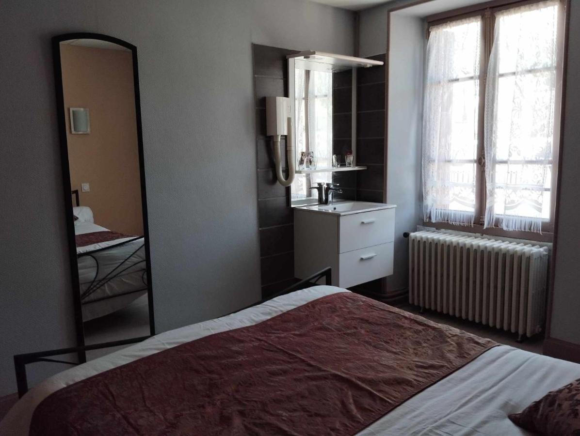 Hotel Moderne Prades-d'Aubrac Екстериор снимка